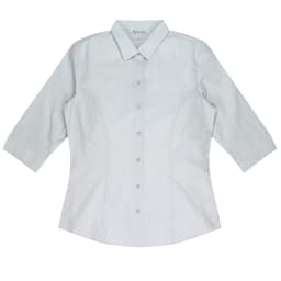Light grey button-up shirt with 3/4 sleeves, featuring a tailored fit and a logo on the collar.