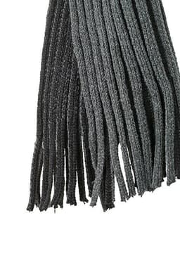 A ribbed scarf in shades of dark grey, featuring textured strands and a subtle logo.