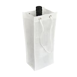A drink bottle is placed inside a white non-woven single bottle bag with a drawstring. The bag has a simple design and a logo.