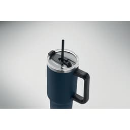 A drink bottle in navy blue with a silver lid and a black straw, featuring a handle.