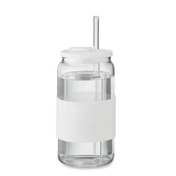 A drink bottle in clear glass with a white silicone sleeve and a straw. The bottle is filled with water.