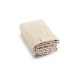 Celine – Blanket in recycled polyester (100% rPET) with a stitched detail for personalisation