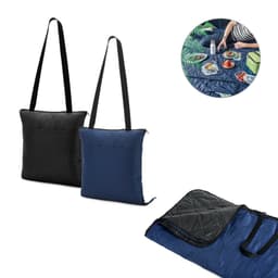 Grady – Foldable picnic blanket in rPET and PEVA