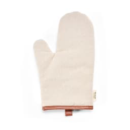 A beige kitchen glove made of cotton with brown rPU details, featuring a hanging loop and a logo.