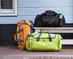 Polyester (600D) travel bag