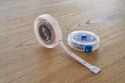 Plastic retractable tape measure Theo
