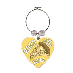 A drink bottle charm in a heart shape, featuring a pizza design in yellow and illustration details. Includes a logo.