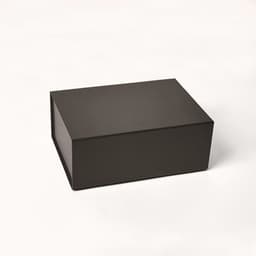 A magnetic gift box in a sleek black design, featuring a minimalist style and a smooth finish.