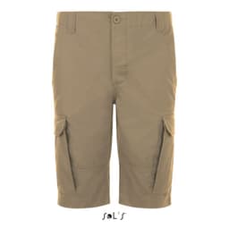 Bermuda-style men's shorts in khaki with cargo pockets and a button closure, featuring a brand logo.