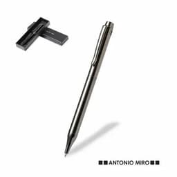 A pen in black with a sleek design, displayed alongside its packaging featuring a logo.