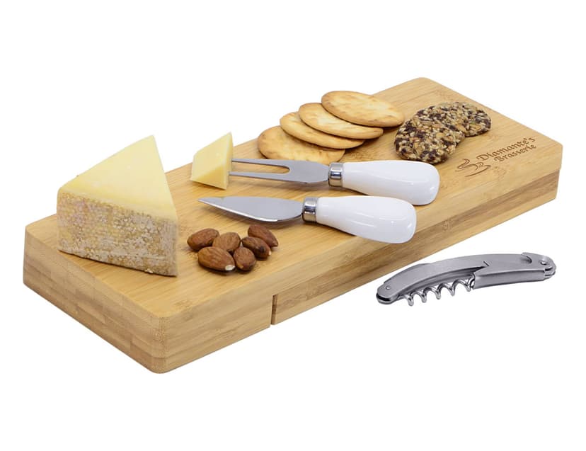 b8330_picnic_cheese_set_with_stuff_engraved.jpg