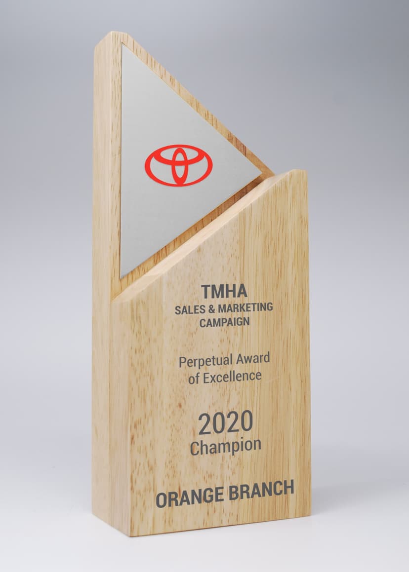 qw185-sp_timber-award-timber-trophies