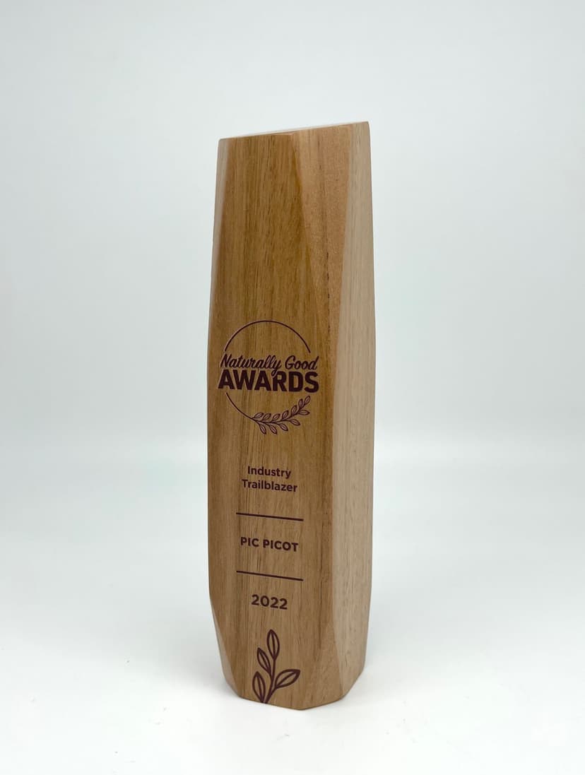 t010_timber-award-timber-trophies