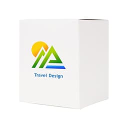 A large square white gift box with a green logo and sun design, featuring dimensions of 105 x 130 x 105mm.