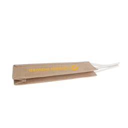 A jute wine carrier in natural beige with white handles and a branding logo.