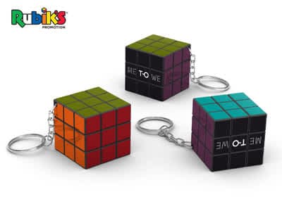 a_-_34mm_rubik_s_cube_keyring_1.jpg