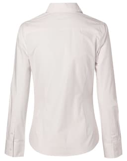 A women's long-sleeve button-up shirt in a light colour, featuring a fitted design and a back yoke. It has a logo.