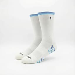 Custom cycling socks in white with blue accents and a branding logo. Designed for comfort and style.