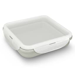 A collapsible lunch box in light grey with a white lid, featuring a simple design and a logo on the side.