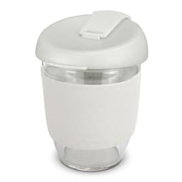 A drink bottle in white borosilicate glass with a matching silicone sleeve and a snap-on lid. Features a logo.