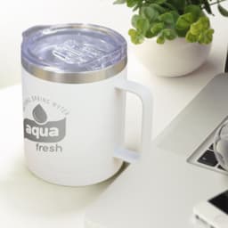 A drink bottle in white with a clear lid and silver accent, featuring a handle and a logo.