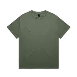 A green Heavy Tee T-shirt featuring a plain design and a logo at the neck.