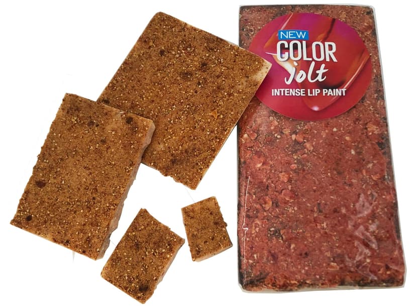 cc094h_-_white_choc_freeze_dried_strawberries_group.jpg