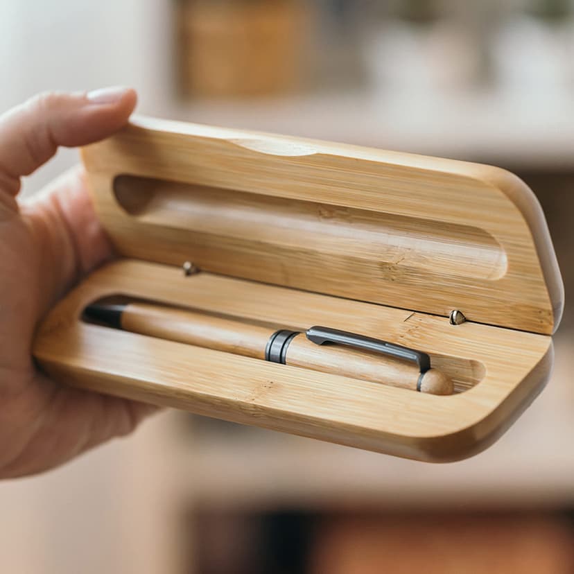 pkg018_live..jpg
