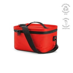 A red cooler bag with black thermo-injected zippers and an adjustable strap, featuring a logo.