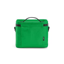 A green cooler bag with thermo injected zippers and a handle, featuring a logo.