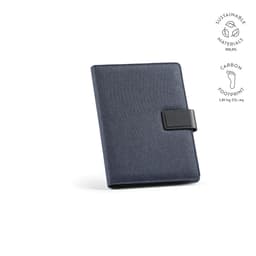 A navy A5 folder made from sustainable materials, featuring a rPU closure and an interior notepad.