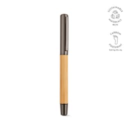A bamboo pen with a grey tip, featuring a logo and symbols for sustainable materials and carbon footprint.
