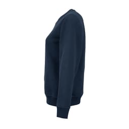 A navy women's crew neck sweatshirt made from organic cotton and rPET, featuring a logo.