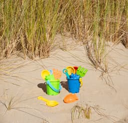 PP beach bucket