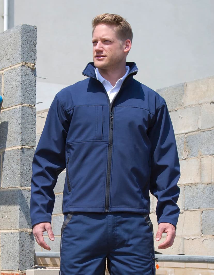 r121m_hero_a1.jpg