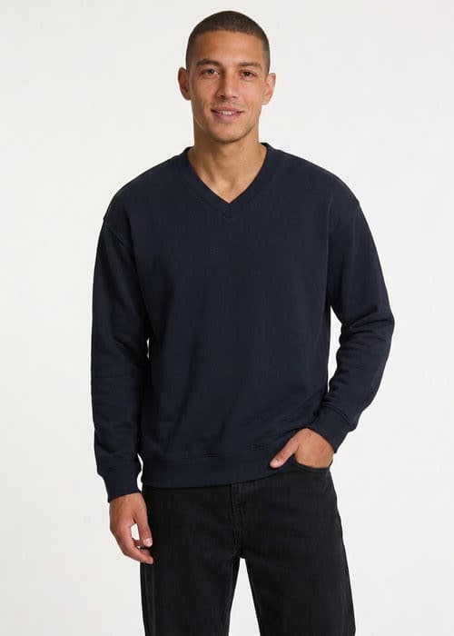 f373vn_mens_vneck_fleece_hero.jpg